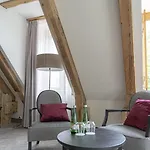 Dome 5*