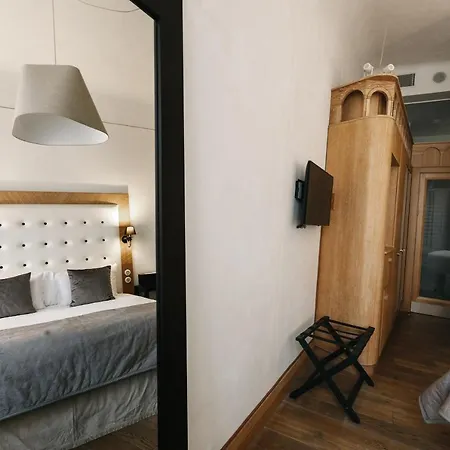 Dome Hotel 5*