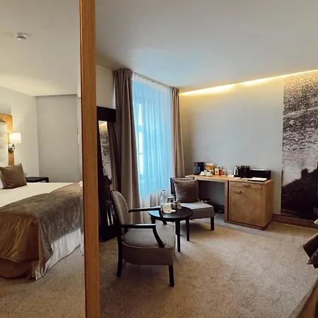 Отель Dome 5*