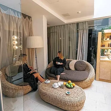 Dome Hotel 5*